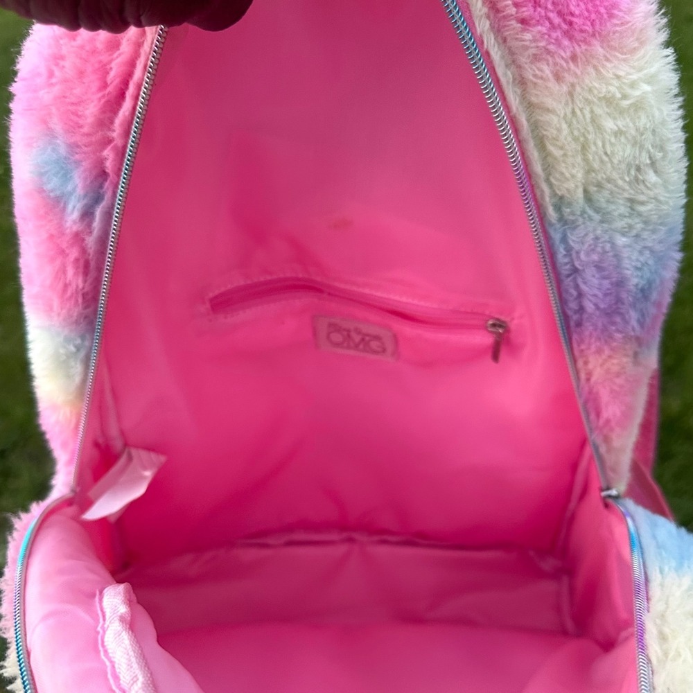 OMG Accessories Miss Gwen Unicorn Tie Dye Faux Fur Kids Backpack Pink Pastel - Picture 9 of 9